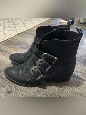 Steve Madden Black Western Triple-Buckle Ankle Booties